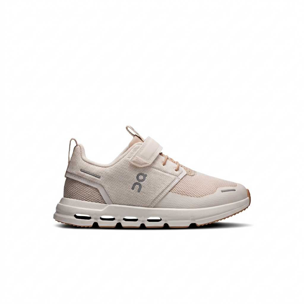 On CloudPlay Beige Kids